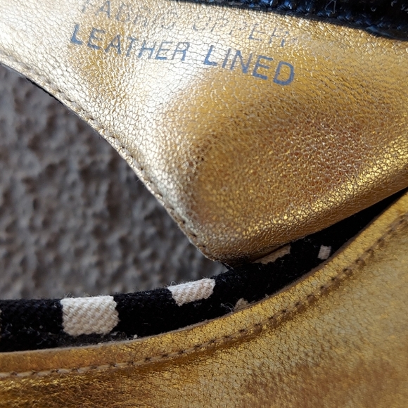 J.CREW SIZE 7 2.5," HEEL GENUINE LEATHER. OPEN TOE - Picture 7 of 13